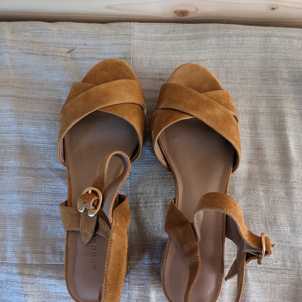 Aerosoles Cosmos Tan Suede Platform Sandals